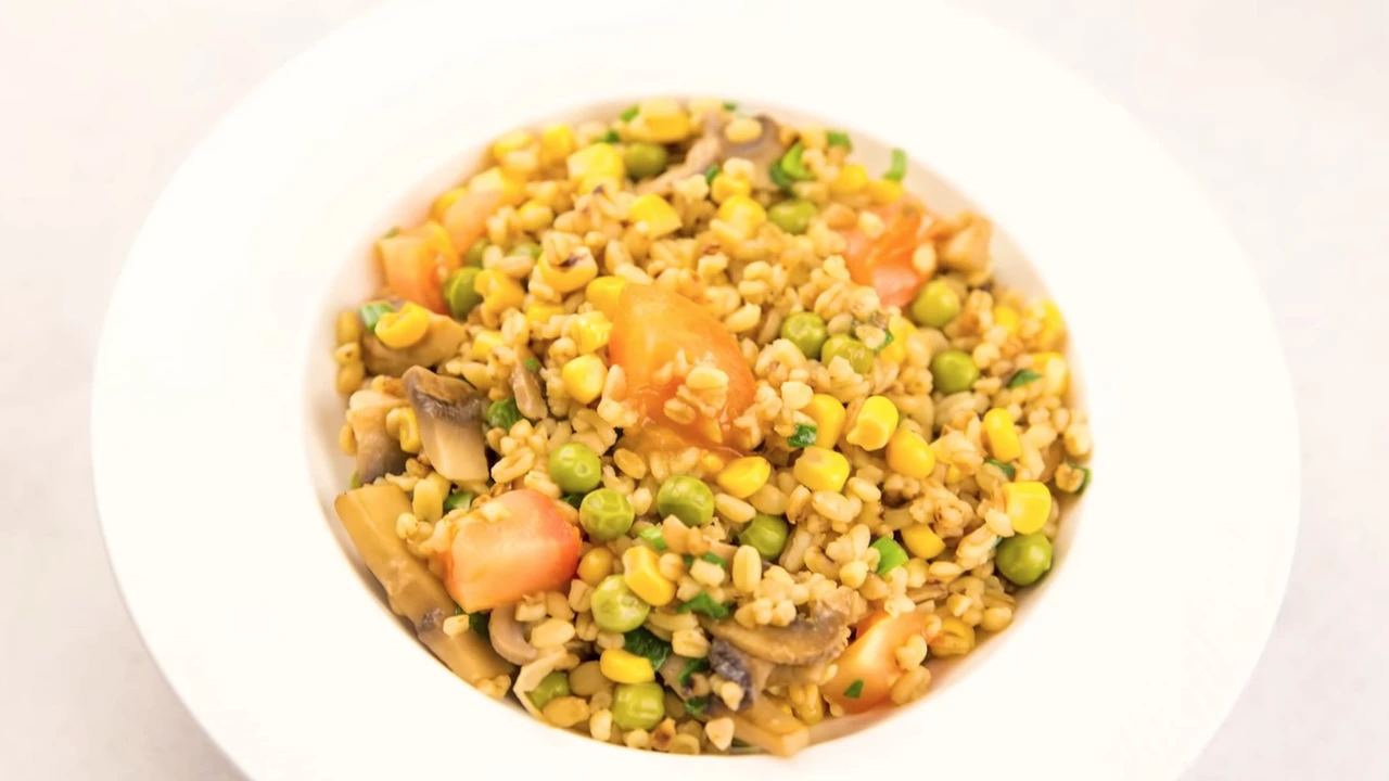 Булгур с грибами и овощами