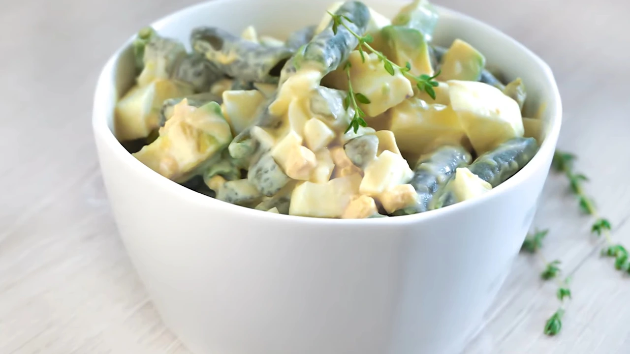 Салат с авокадо