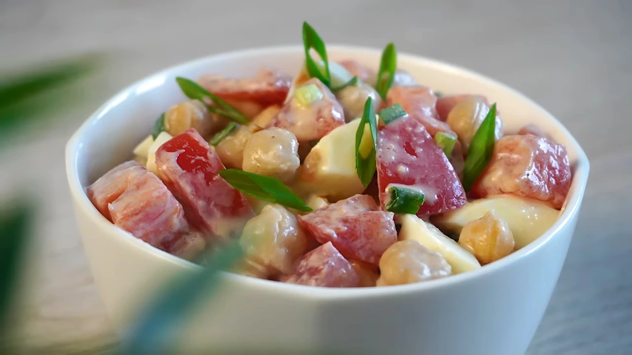 Салат с нутом