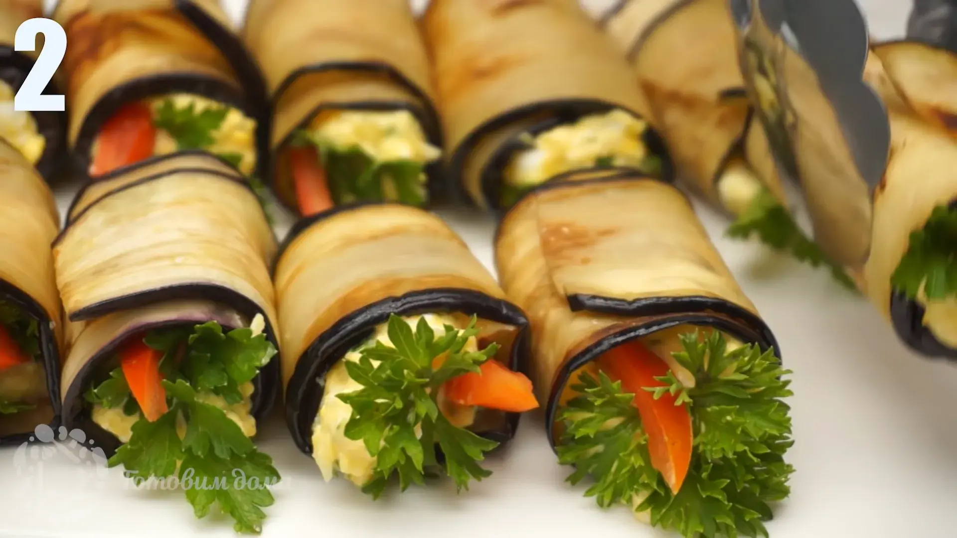 Рулетики из баклажанов