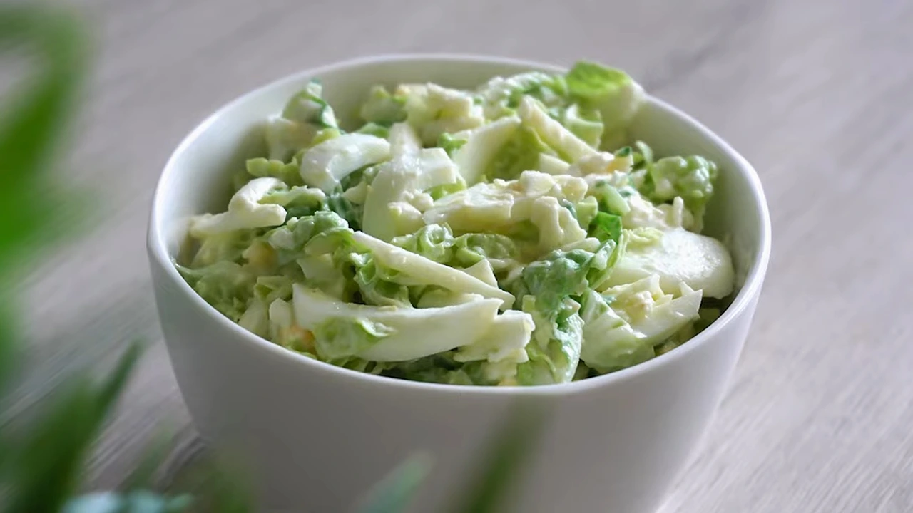 Салат с пекинской капустой
