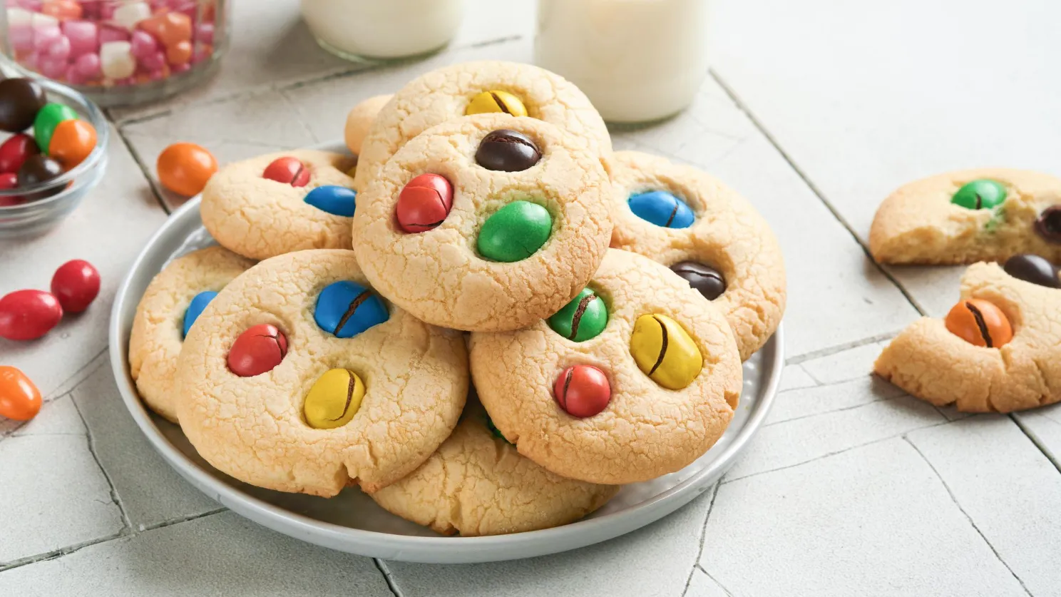 Подача печенья с M&M’s